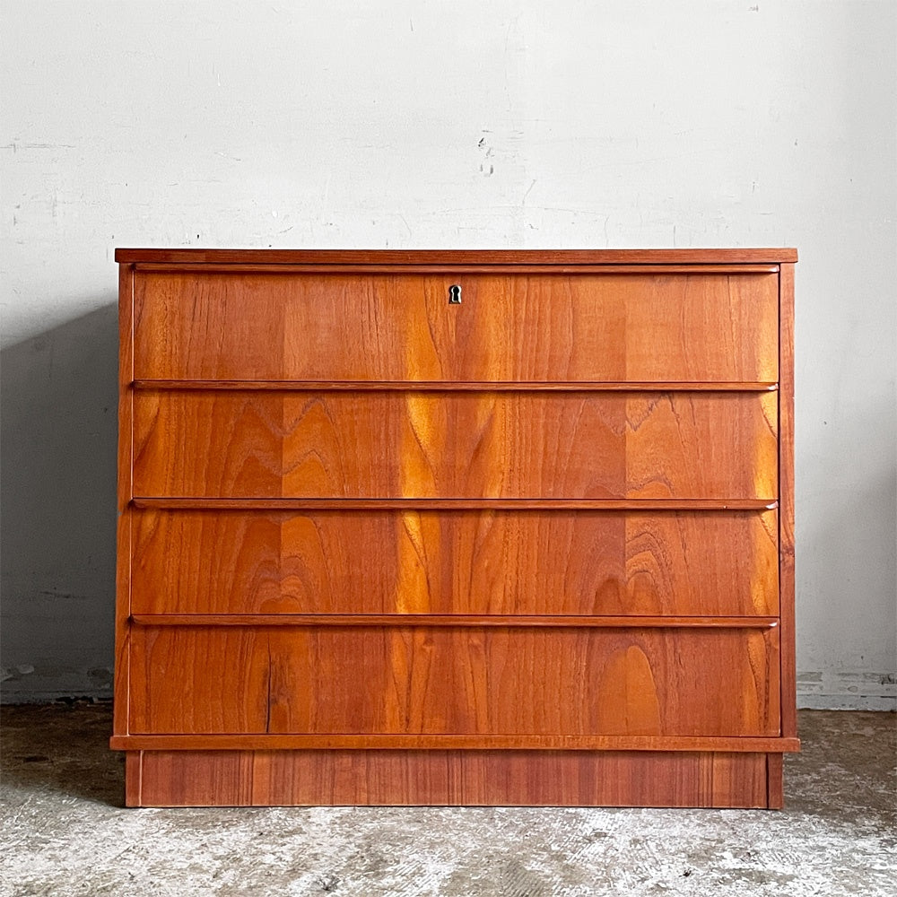 デンマーク ビンテージ Danish Vintage チーク材 チェスト 4ドロワー 抽斗4杯 W77×H66  北欧家具 北欧ビンテージ 鍵欠品 ■