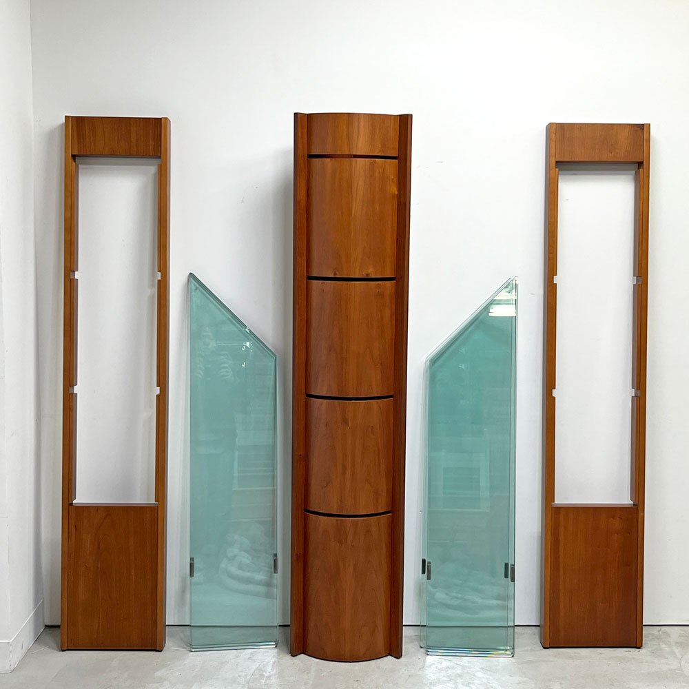 モダンデザイン Modern Design コーナー オープンシェルフ ディスプレイシェルフ 4段 チェリー材 × ガラス H167cm 店舗什器 ●