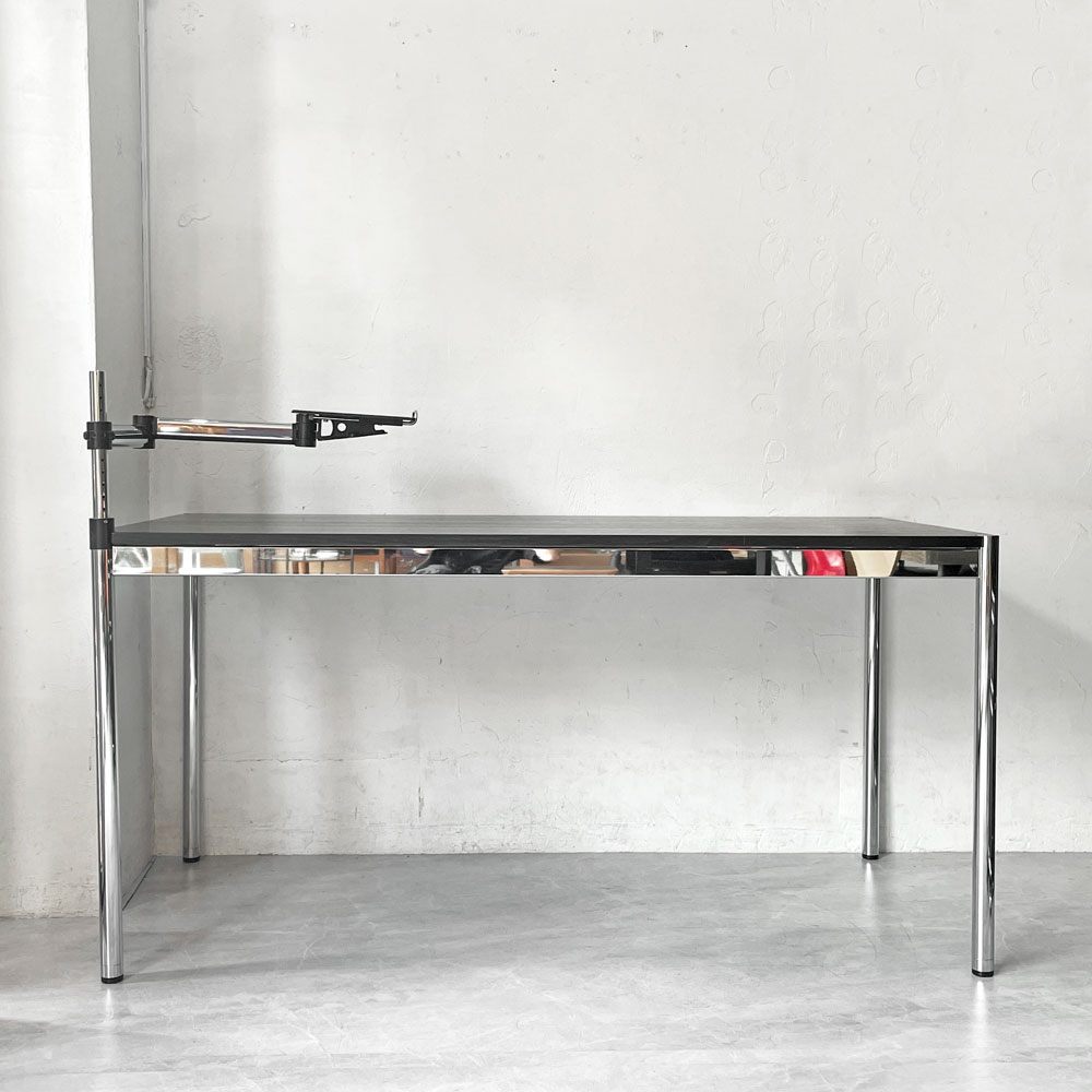USMモジュラーファニチャー USM Haller USMハラーテーブル ワークデスク トレイ付きスイングアーム付き オーク天板 ブラック  W150 × D75cm スイス ★