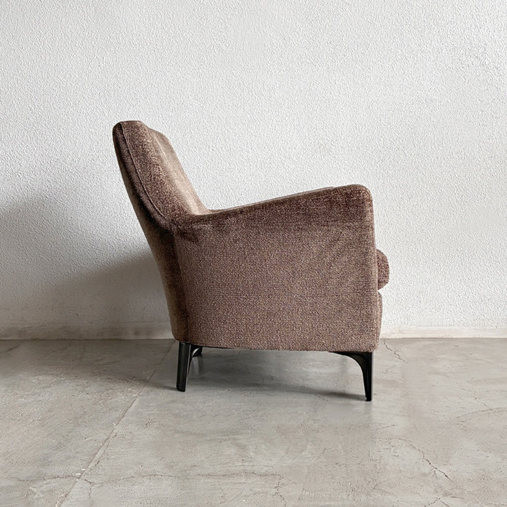ミノッティー Minotti デニー DENNY アームチェア パーソナルチェア ラウンジチェア 1シーター ソファ ロドルフォ・ドルドーニ Rodolfo Dordoni デザイン イタリアモダン 最高級ブランド家具 希少アイテム 参考価格約85～115万円 〓