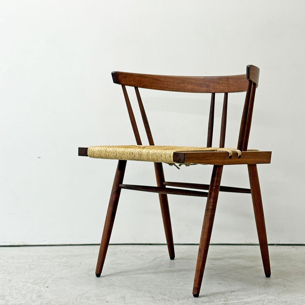 桜製作所 グラスシートチェア GRASS SEATED CHAIR  アームチェア ウォールナット無垢材 い草 ジョージ・ナカシマ George Nakashima 焼印有 ●