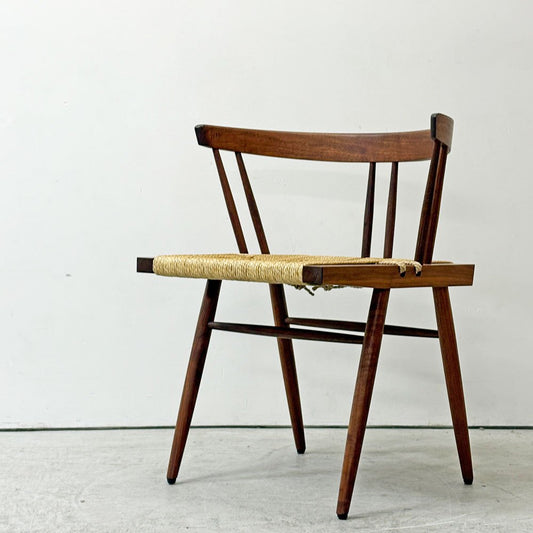 桜製作所 グラスシートチェア GRASS SEATED CHAIR  アームチェア ウォールナット無垢材 い草 ジョージ・ナカシマ George Nakashima 焼印有 ●