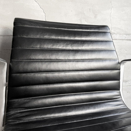 ハーマンミラー Herman Miller イームズアルミナムグループチェア マネジメントチェア レザー 本革 アルミバフベース 5本脚 キャスター  回転式昇降 イームズ  ♪