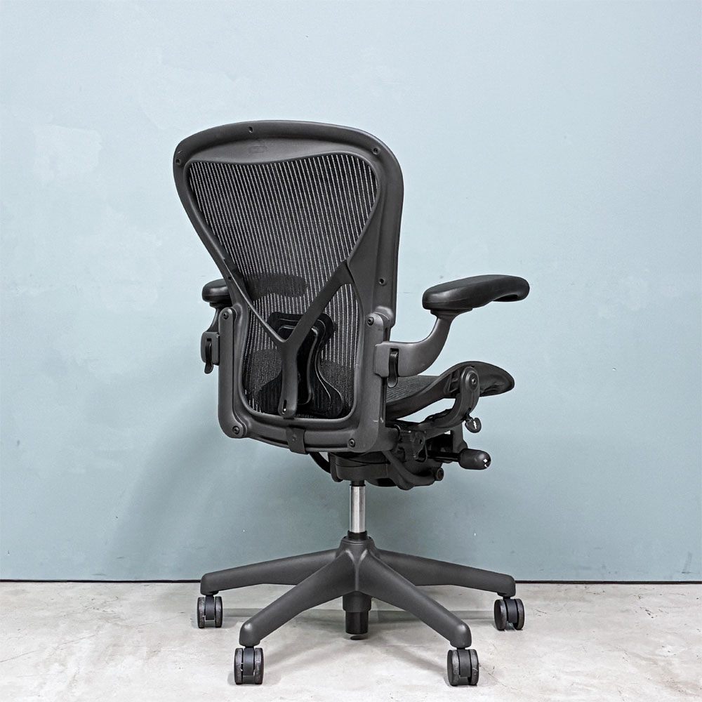 ハーマンミラー Herman Miller アーロンチェア クラシック Bサイズ ポスチャーフィット フル装備 グラファイトベース デスクチェア オフィスチェア 2019年製 ◎