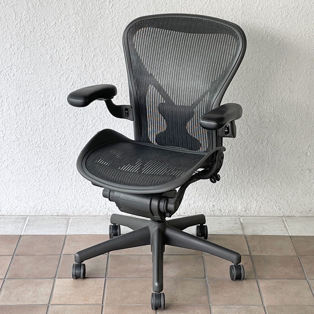 ハーマンミラー Herman Miller アーロンチェア クラシック Bサイズ ポスチャーフィット フル装備 グラファイトベース デスクチェア オフィスチェア ◇