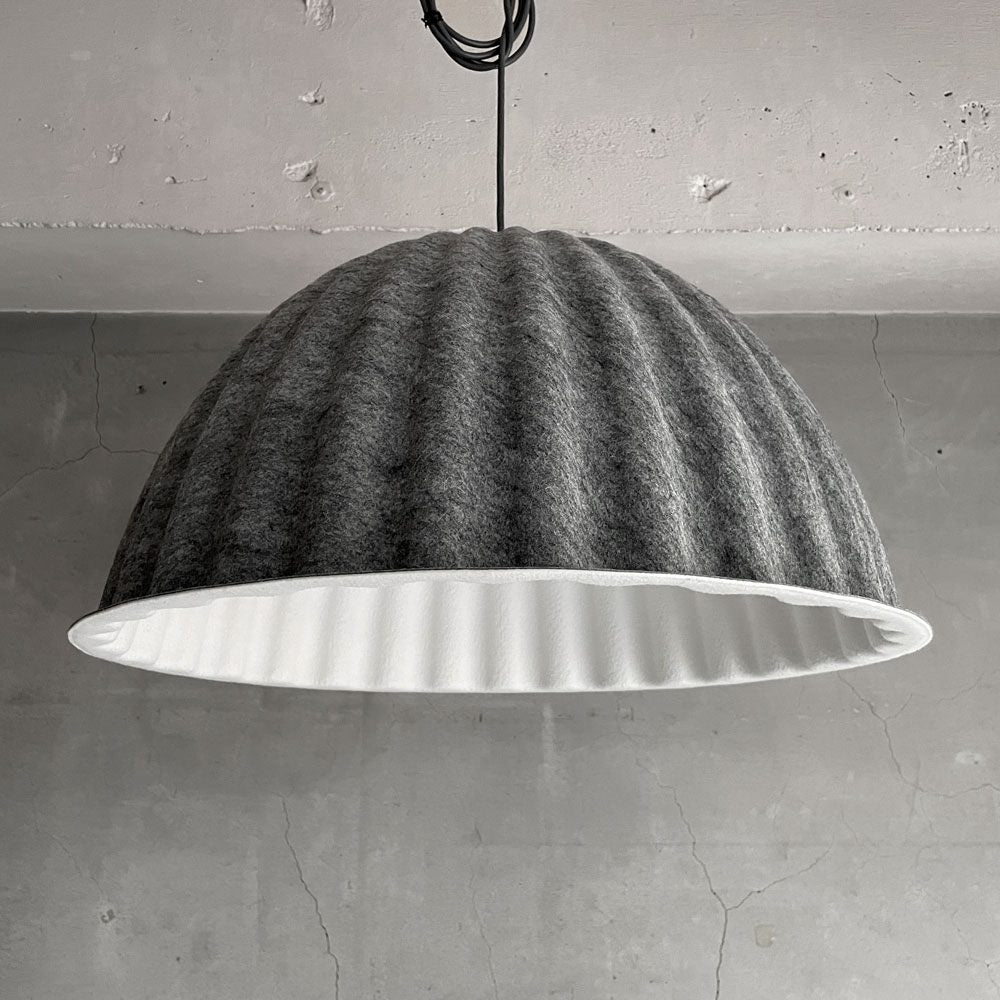 ムート Muuto アンダーザベル UnderThe Bell ペンダントライト グレー Φ55cm リサイクルプラスチックフェルト 北欧照明 デンマーク 参考定価¥146,300- ♪