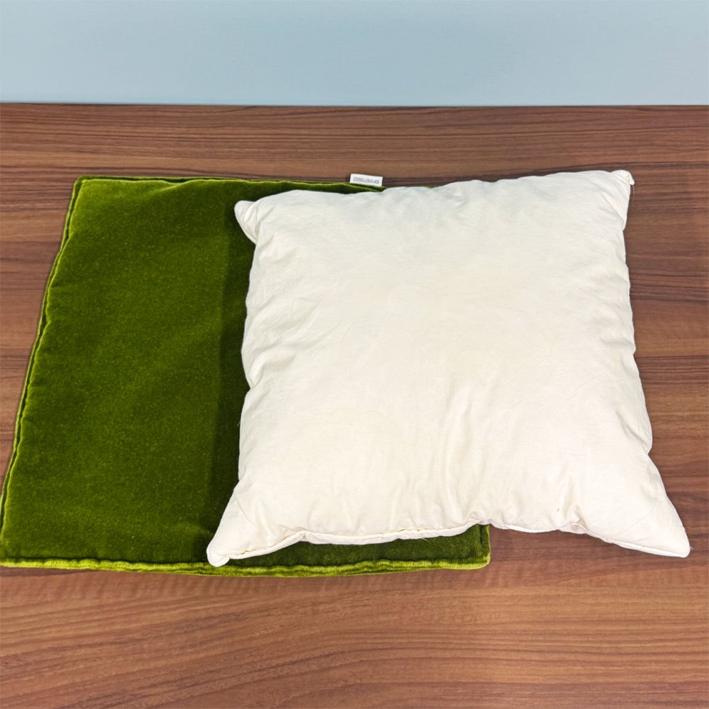 カリモク60 karimoku60 フェザー クッション モケットグリーン 2個セット ◎