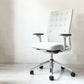 ヴィトラ vitra IDトリム ID Trim オフィスチェア デスクチェア ファブリックシート ライトグレー系 ハイバック 2Dアームレスト アントニオ・チッテリオ 参考定価￥218,900- ★