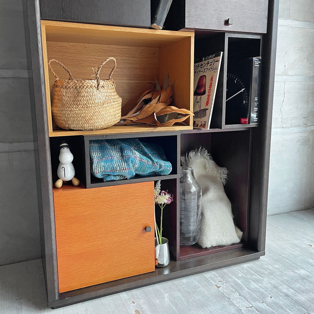 イデー IDEE コントゥールシェルフ CONTOUR SHELF シェルフ ダークブラウン ナラ材 真鍮 戸棚2枚 抽斗1杯  壁面収納 参考定価￥399,000- 廃番♪