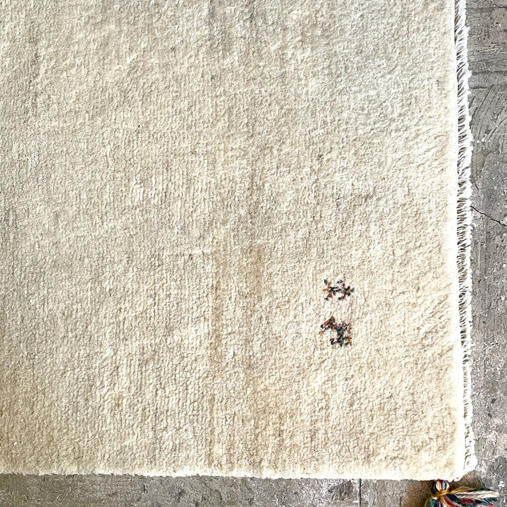 手縫い ギャッベ gabbeh 絨毯 ラグ カーペット アイボリー 145×86cm 鹿モチーフ ■