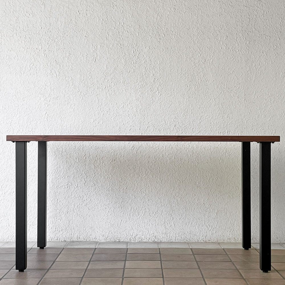かなでもの KANADEMONO ザ・テーブル THE TABLE デスク W140xD74.5cm ウォールナット スクエアバー脚 配線孔オプション スリット ◇