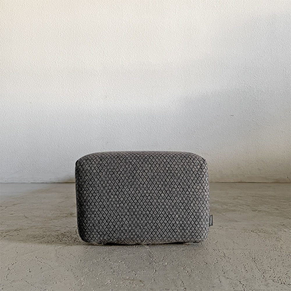 アクタス ACTUS キューブスツール CUBES STOOL クッションベンチ ベンチソファ W150cm ファブリック グレー系 カバーリング 参考価格￥37,800- 廃番 B 〓