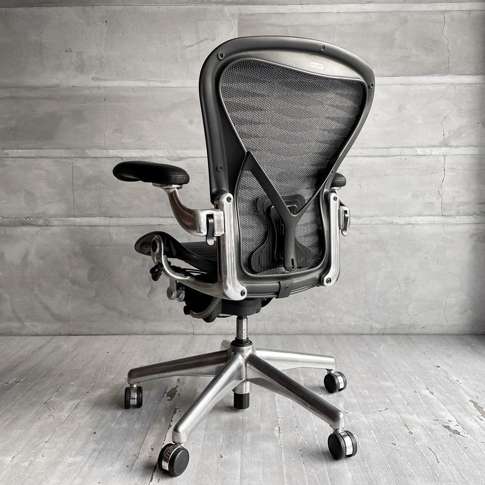 ハーマンミラー Herman Miller アーロンチェア タキシードメッシュ フル装備 Bサイズ ポスチャーフィット ポリッシュドアルミベース レザーアーム バナナクッション新品 ♪