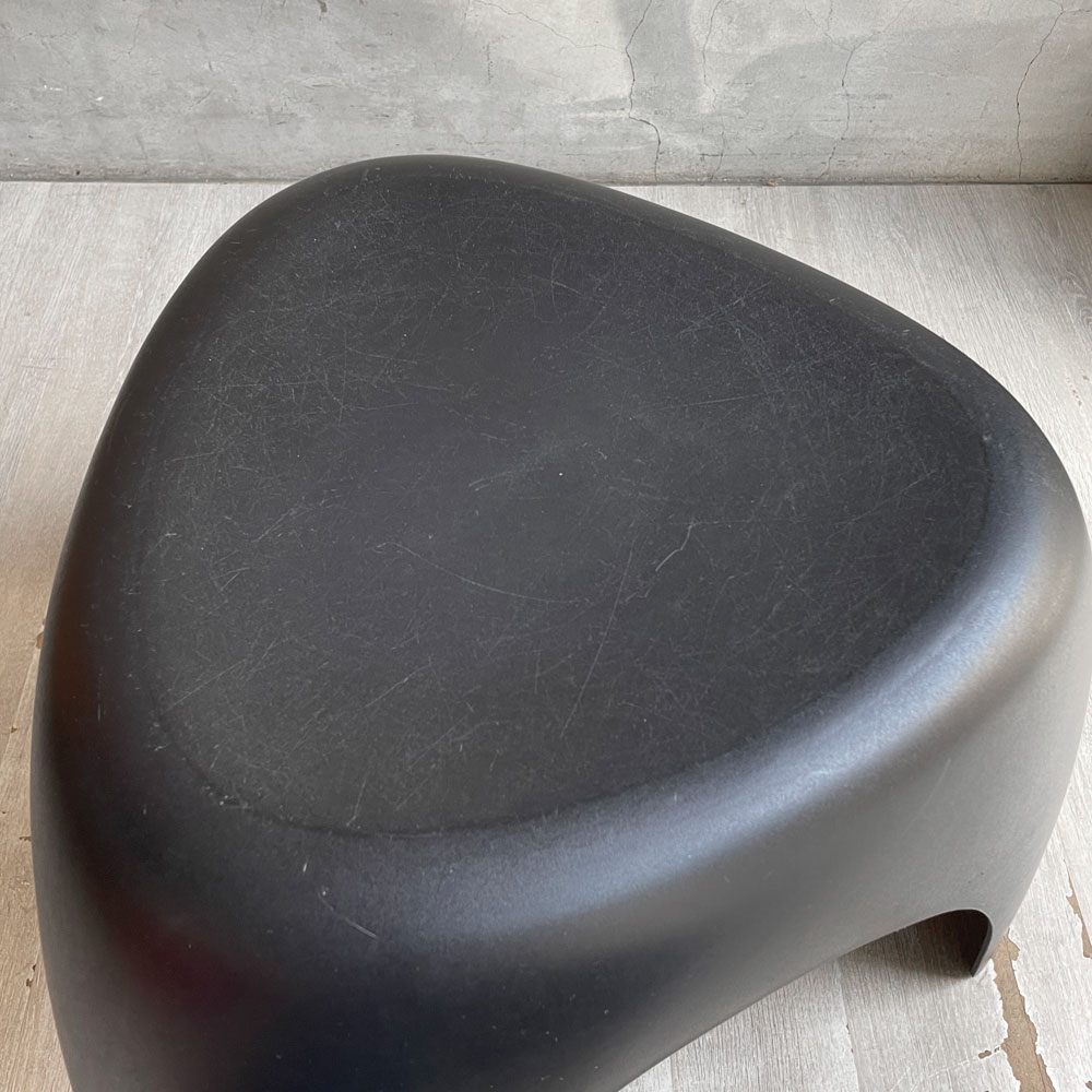 ヴィトラ Vitra エレファントスツール Elephant Stool ブラック 柳宗理 ミッドセンチュリー MoMAパーマネントコレクション ♪