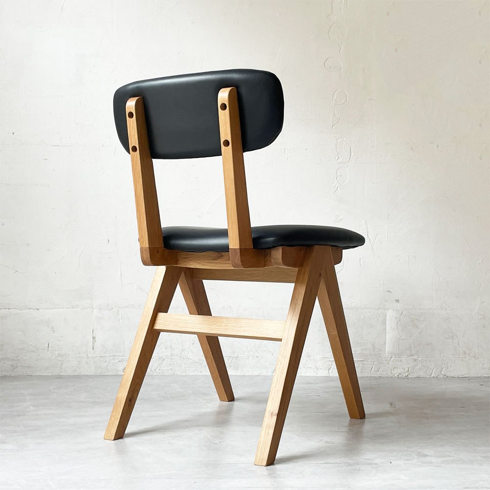 ドアーズリビングプロダクツ DOORS LIVING PRODUCTS ボシー BOTHY Mountain Leg Chair ダイニングチェア PVCレザー オーク無垢材 コンパスレッグ ★