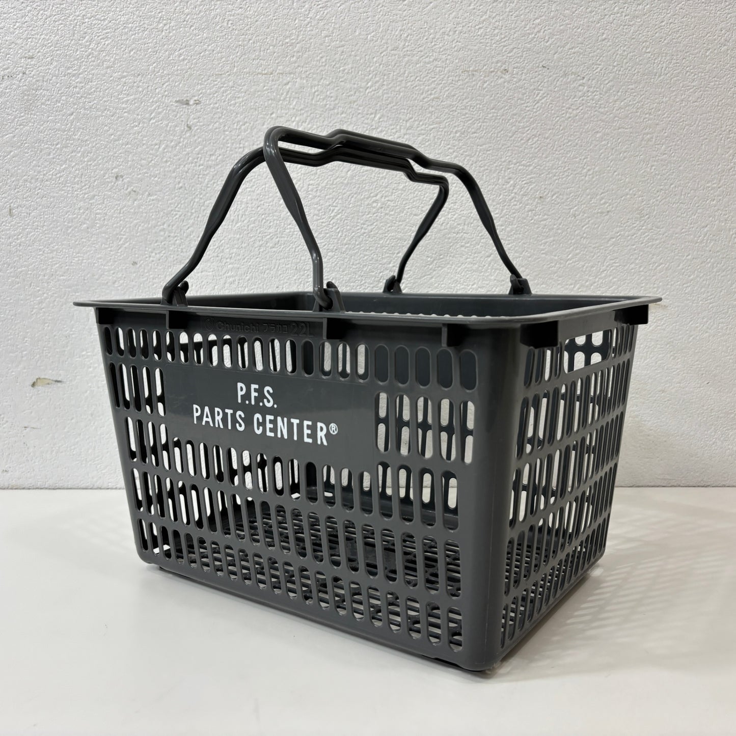 パシフィックファニチャーサービス PACIFIC FURNITURE SERVICE P.F.S バスケット 買い物かご プラスチック製 ●