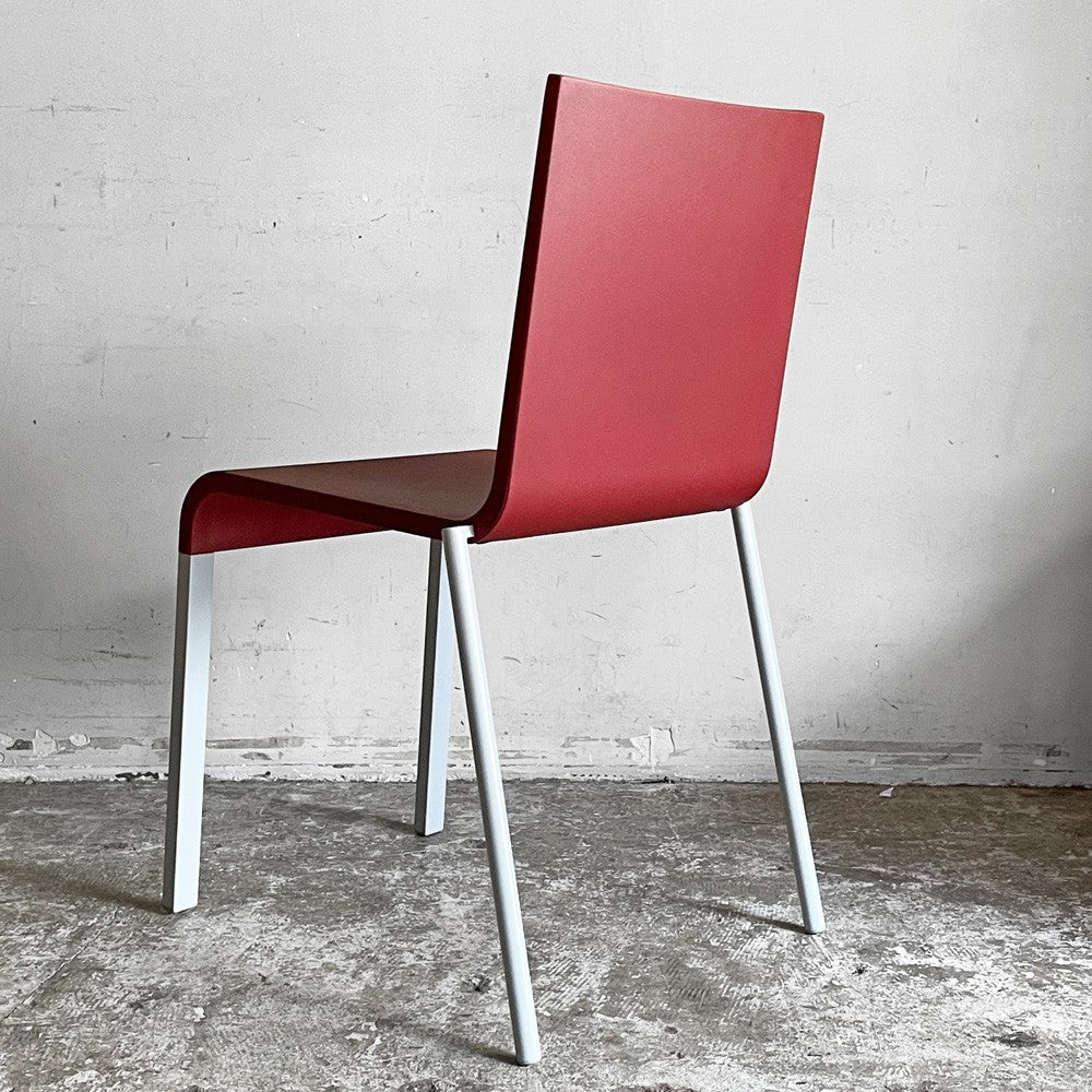 ヴィトラ vitra. ゼロスリー .03 ダイニングチェア スタッキングチェア マールテン・ヴァン・セーヴェレン Maarten Van Severen レッド B ■