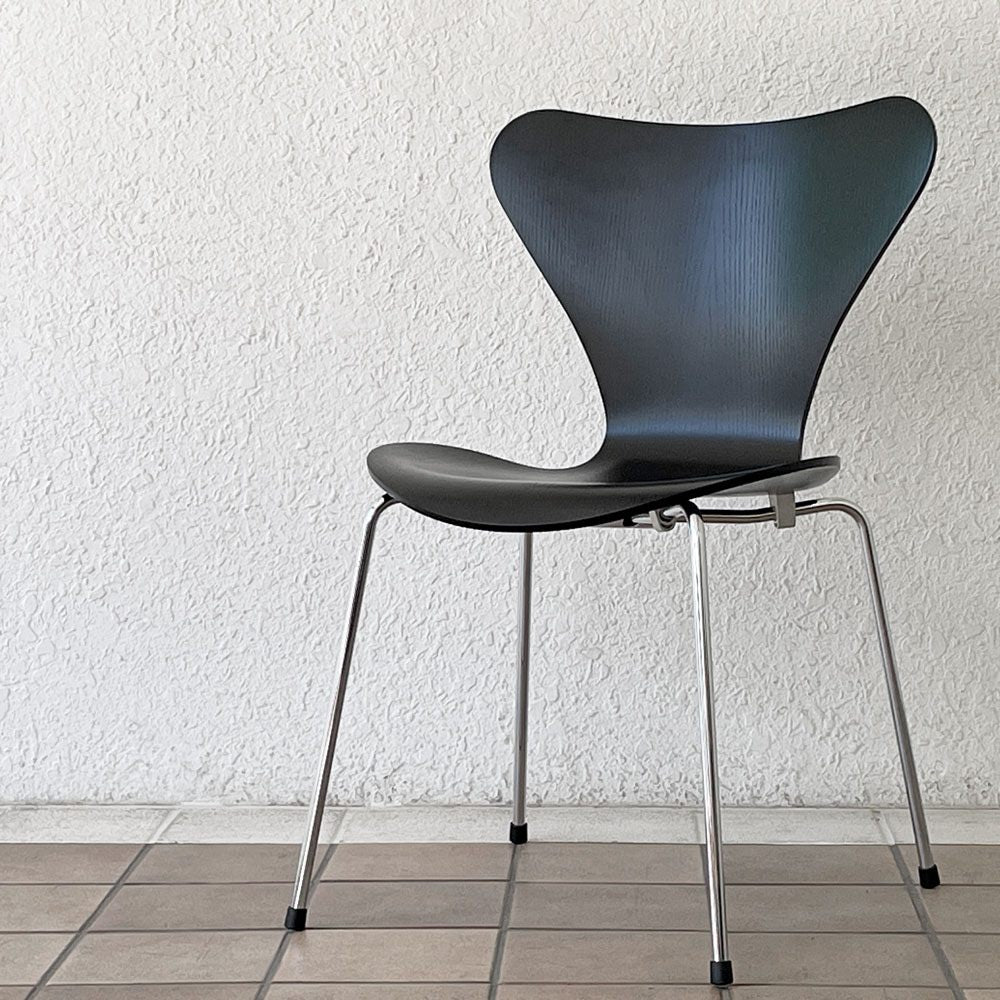 フリッツハンセン Fritz Hansen セブンチェア ダイニングチェア カラードアッシュ ブラック アルネ・ヤコブセン 北欧 デンマーク 定価￥76,780- 美品 B ◇