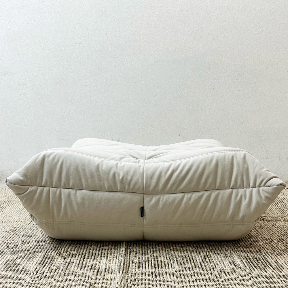 リーンロゼ ligne roset トーゴ パフ オットマン フランス家具 ウルトラスエード ホワイト ミッシェルデュカロワ Michel Ducaroy ●