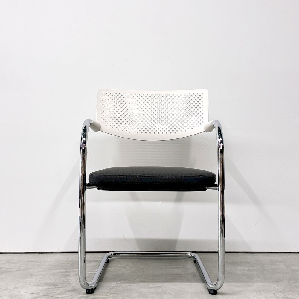 ヴィトラ vitra ビザビ2 Visavis2 アームチェア デスクチェア ホワイト/グレー系 カンティレバー スタッキング可能 アントニオ・チッテリオ A ◎