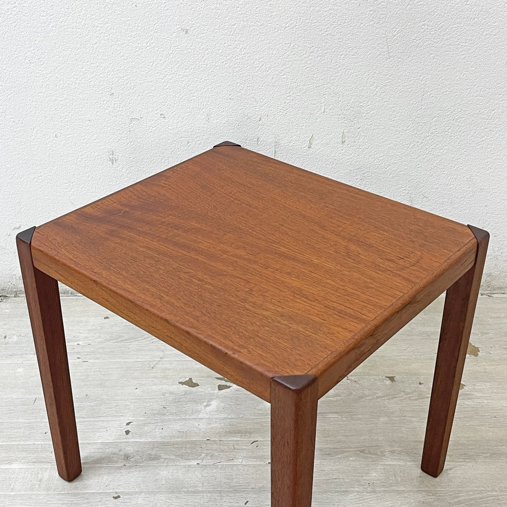 北欧ビンテージ Scandinavia Vintage サイドテーブル チーク材 ネストテーブル 1台のみ 北欧家具 ●