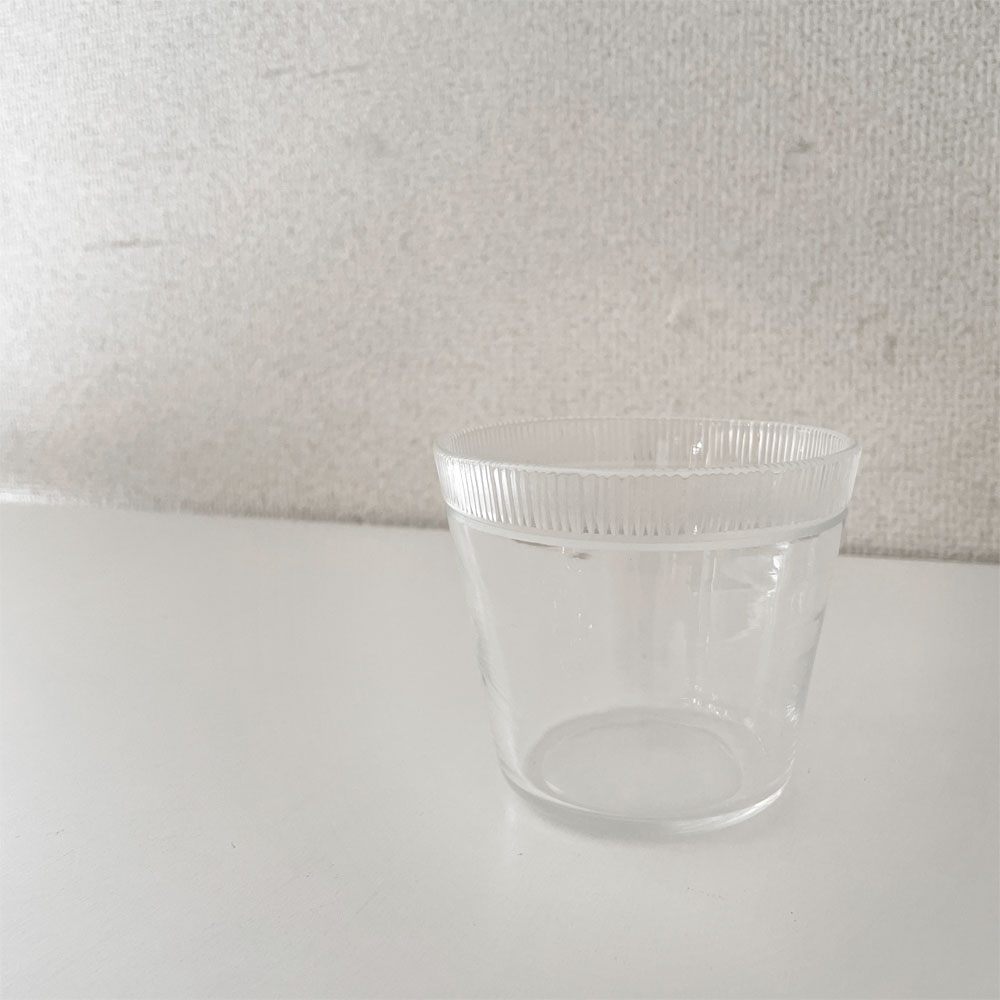 辻和美 Kazumi Tsuji めんちょこ小 リブ クリア ガラスカップ Φ9×7.5cm ファクトリーズーマー factory zoomer 現代作家 B ◎