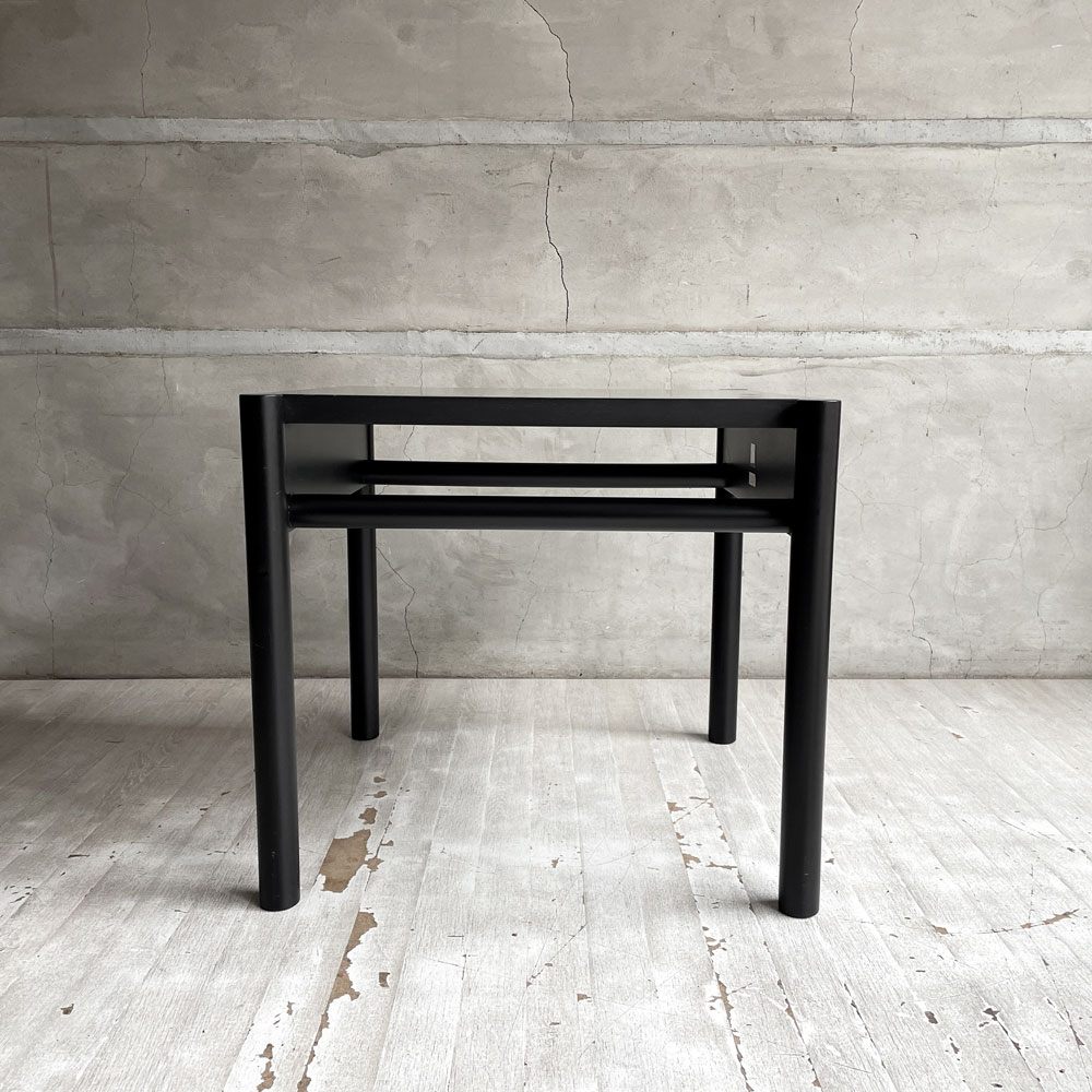 カッシーナイクスシー Cassina ixc. イーストバイ・イーストウェスト East by Eastwest モナーク MONARCH サイドテーブル ブラック スクエア ナイトテーブル ixc. R&D 廃番 ♪