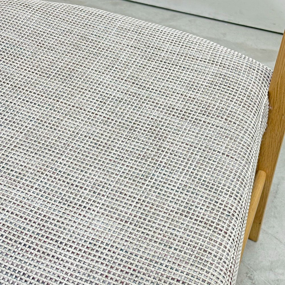 カリモク karimoku ダイニングチェア CU61シリーズ 食堂椅子 オーク材 布張り ファブリック グレー系 ナチュラル B ●