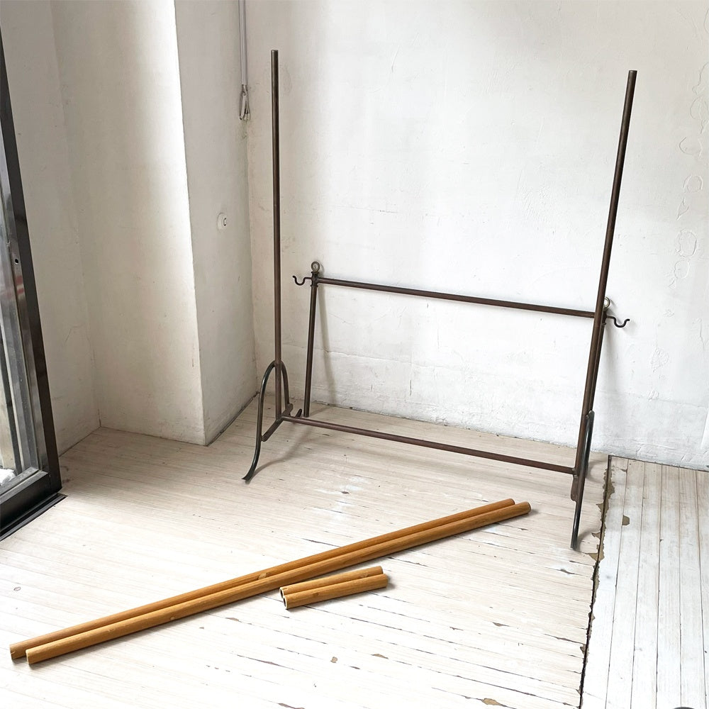 アンティークスタイル オリジナルデザイン アイアン ハンガーラック 高さ2段階 174ｃｍ-200ｃｍ 店舗什器 ディスプレイ ★