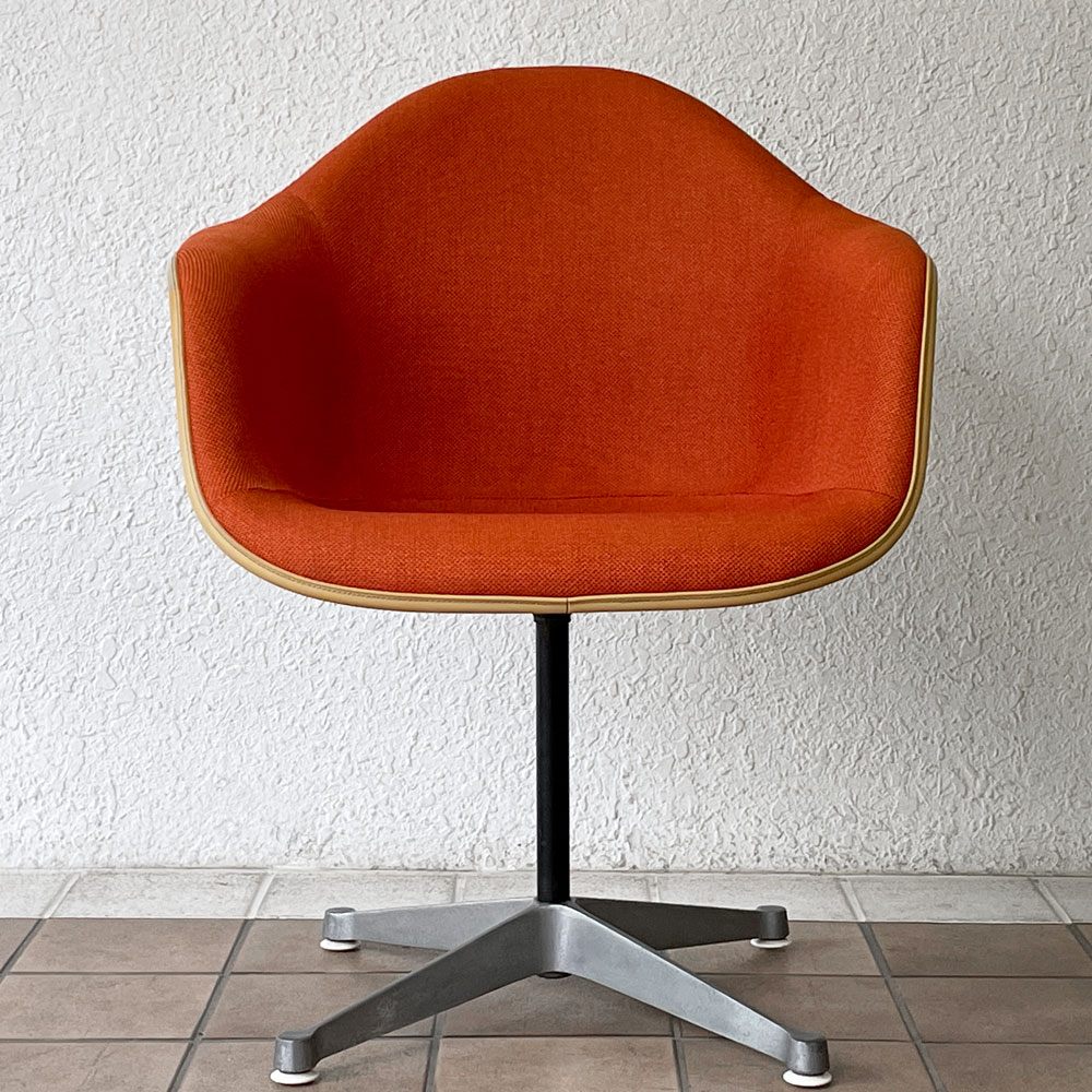 ハーマンミラー Herman Miller アームシェルチェア セカンド 2nd アプホルスター ヨーロッパ仕様 コントラクトベース 張り替え済み イームズ ◇