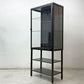 KNF Neille Olson HOME&GARDEN アイアン ガラスキャビネット ディスプレイケース 棚板高さ調節可能 アジャスター付き ●