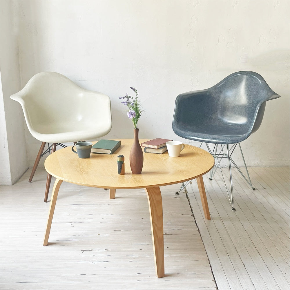 ハーマンミラー Herman Miller アームシェルチェア セカンド 2nd ビンテージ FRP ダヴェルベース パーチメント イームズ ミッドセンチュリー ★