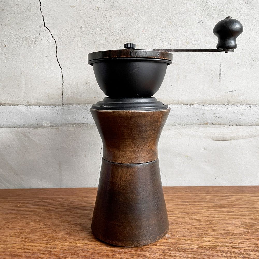モクネジ Mokuneji × カリタ Kalita COFFEE MILL URUSHI KURO コーヒーミル 手動 木製 漆塗り 専用ミルカバー付 合計定価￥37,180- ♪