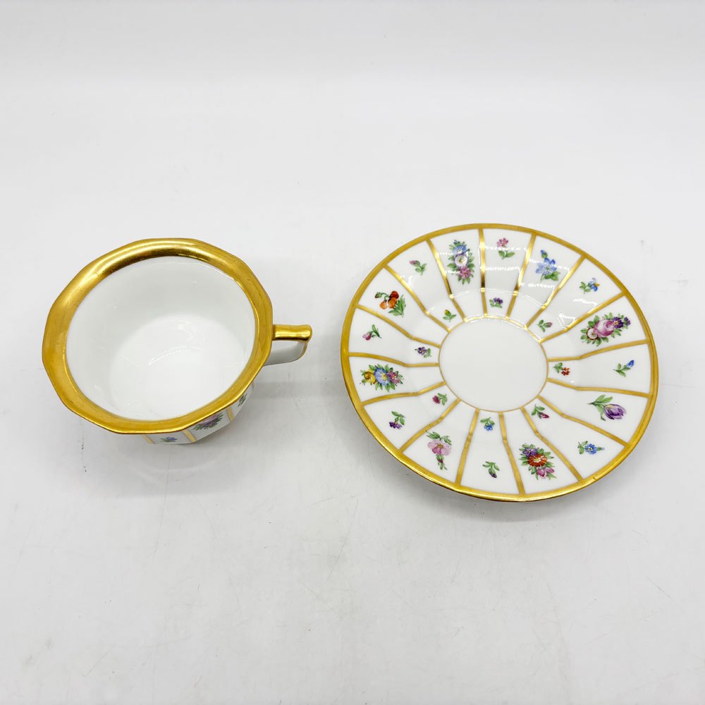 ロイヤルコペンハーゲン ROYAL COPENHAGEN ヘンリエッテ Henriette カップ＆ソーサー C&S 花柄 24K 金彩 デンマーク 北欧食器 希少 ●
