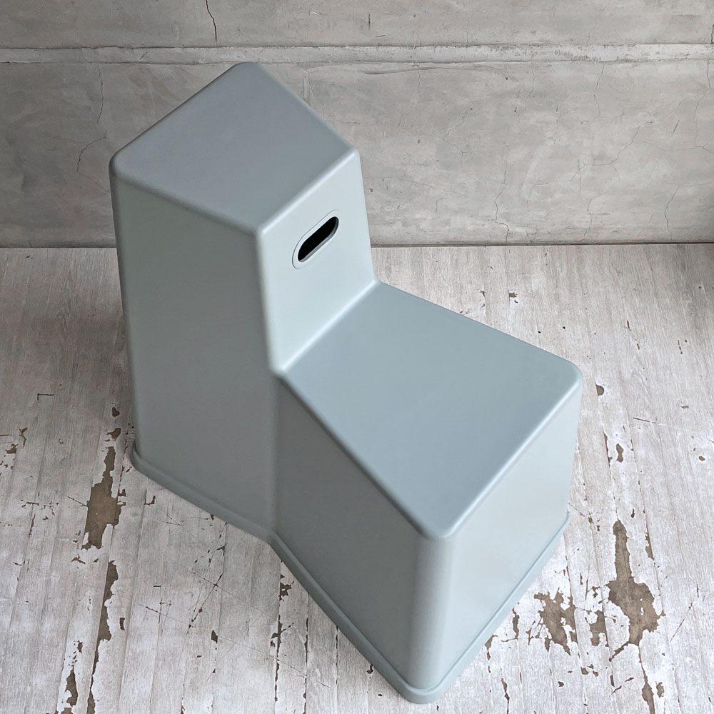 ヴィトラ vitra スツール ツール STOOL TOOL コンスタンチン・グルチッチ スタッキング ライトグレー スイス 定価48,400円 B ♪