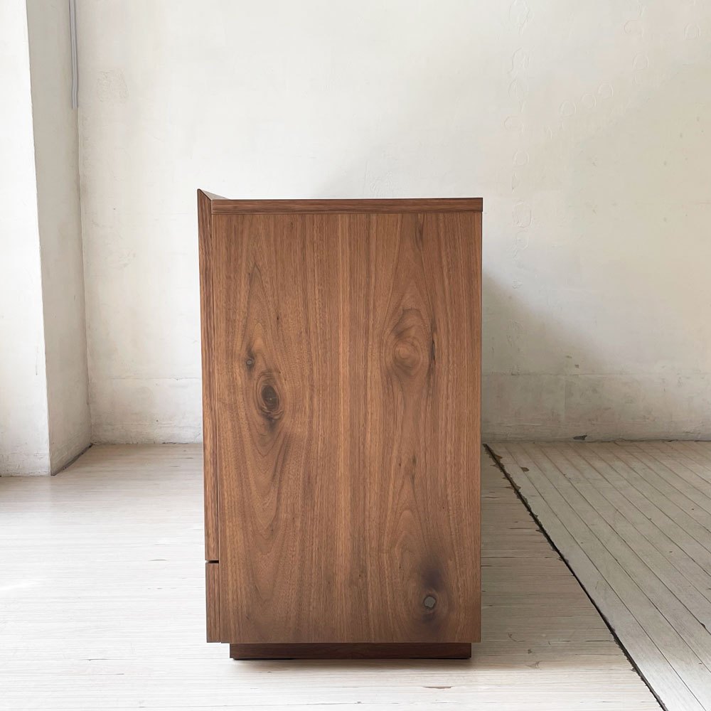ニッポネア NiPPONAIRE トビ TOBI サイドボード ロータイプ キャビネット ウォールナット材 w160cm 定価￥148,500- ★