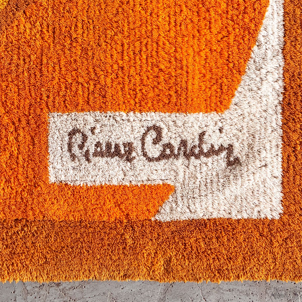 ピエール・カルダン Pierre Cardin ビンテージラグ イエロー＆オレンジ系 ジオメトリック柄 198×197cm スペースエイジ ミッドセンチュリーデザイン 〓