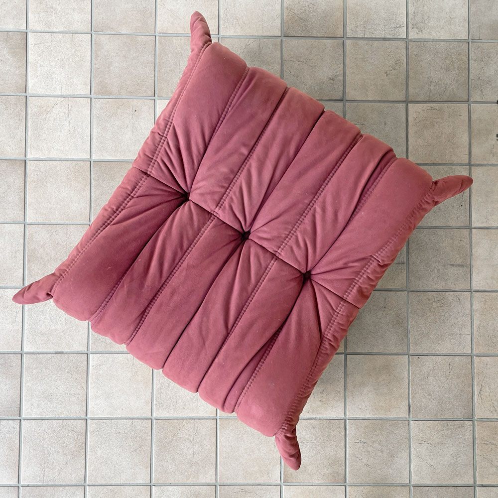 リーンロゼ ligne roset トーゴ パフ オットマン ボルドー ウルトラスエード フランス 定価121,000円 ◇