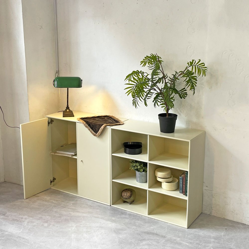 モンタナ MONTANA システムシェルフユニット SYSTEM SHELF UNIT 3ユニット アイボリー アジャスター付き キャビネット 木製扉＆ラック＆ベース デンマーク 北欧モダン ★