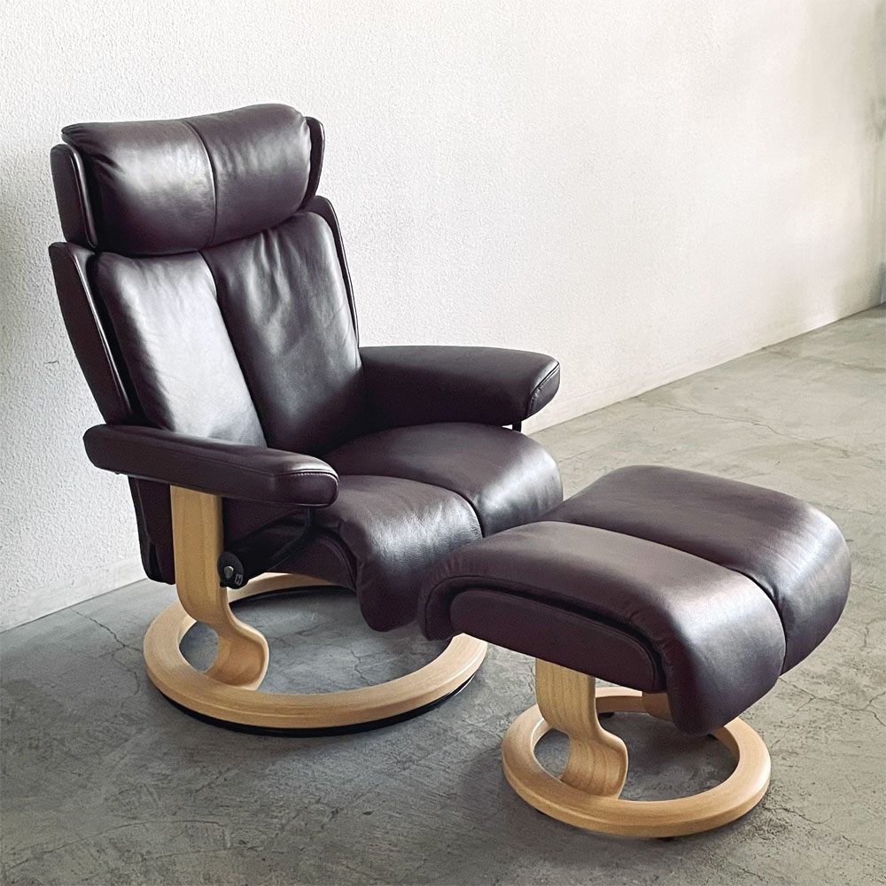 エコーネス EKORNES ストレスレス Stressless マジック Magic リクライニングチェア クラシックベース Mサイズ オットマン付き ボルドー系 〓