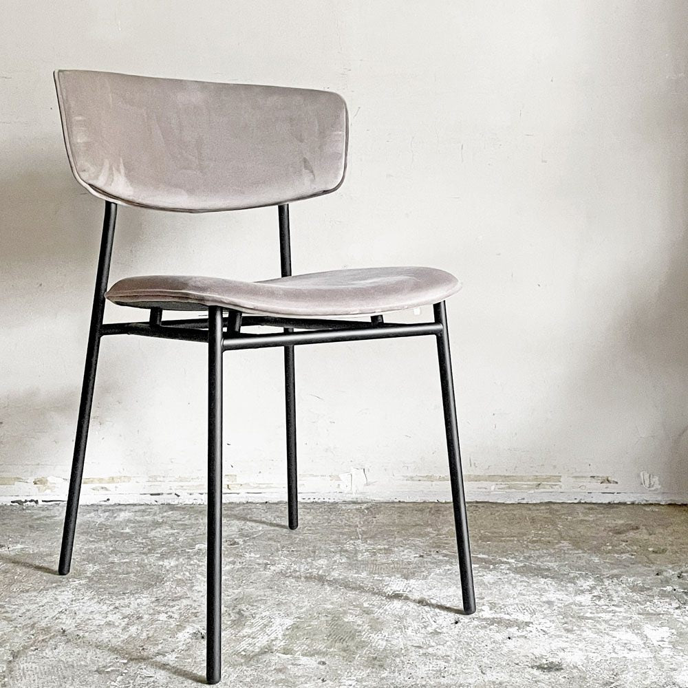 カリガリス Calligaris フィフティーズ FIFTIES ダイニングチェア サンドカラー×マットブラック ファブリック ベルベット スチール脚 モダンデザイン イタリア A ■