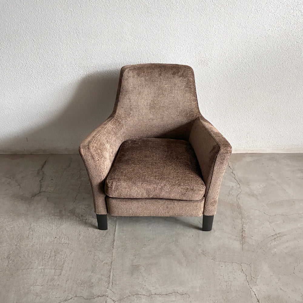ミノッティー Minotti デニー DENNY アームチェア パーソナルチェア ラウンジチェア 1シーター ソファ ロドルフォ・ドルドーニ Rodolfo Dordoni デザイン イタリアモダン 最高級ブランド家具 希少アイテム 参考価格約85～115万円 〓