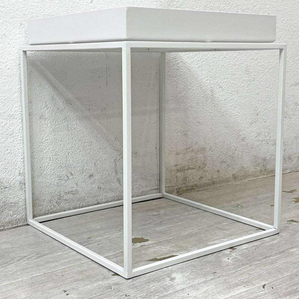 ヘイ HAY トレイテーブル Tray Table S サイドテーブル ホワイト スクエア W30cm デンマーク 北欧家具 定価：38,500円 ●