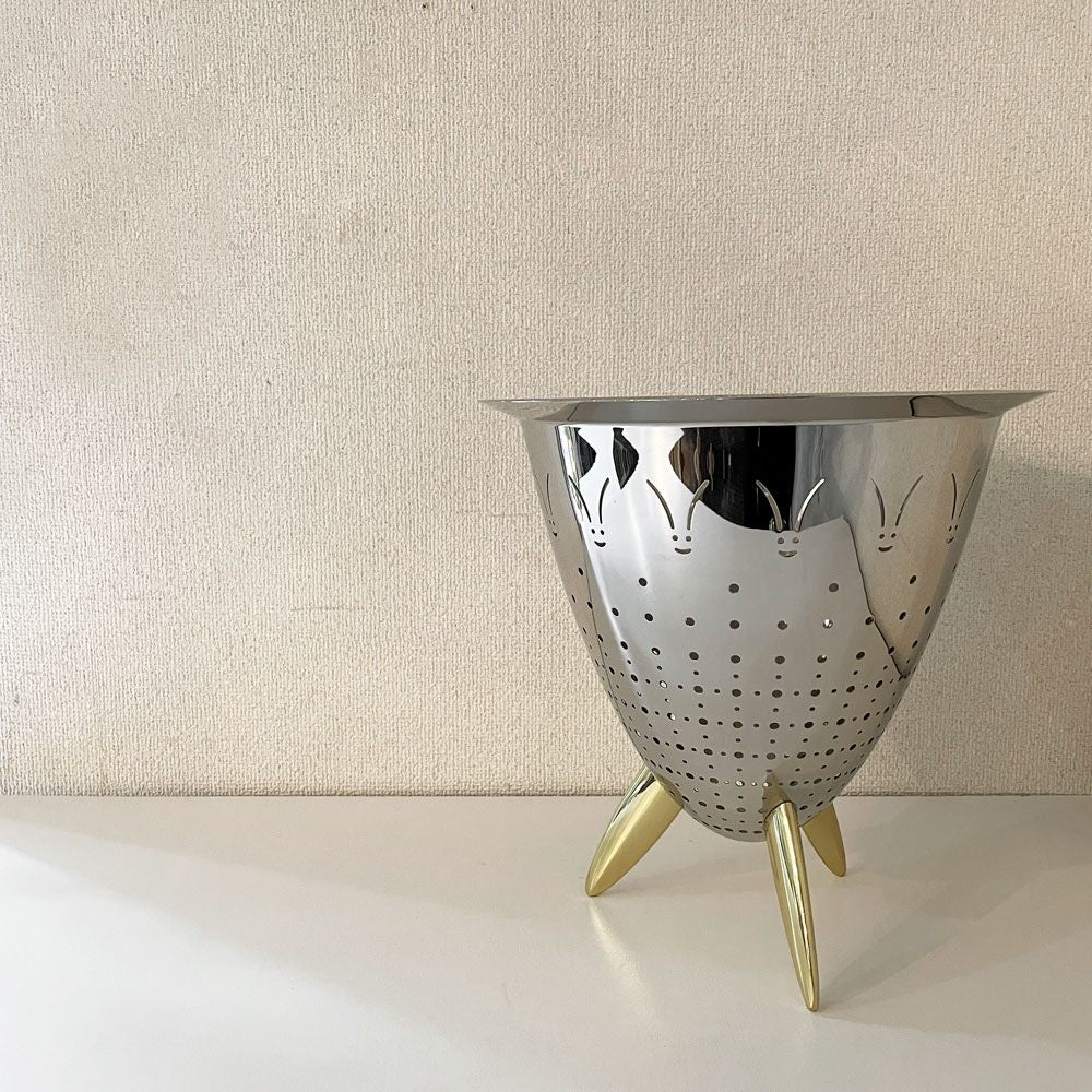アレッシィ ALESSI マックス・ル・シノワ MAX LE CHINOIS コランダー 水切りボウル ザル 脚付 ステンレス製 フィリップ・スタルク イタリア 参考価格￥68,139- ◎