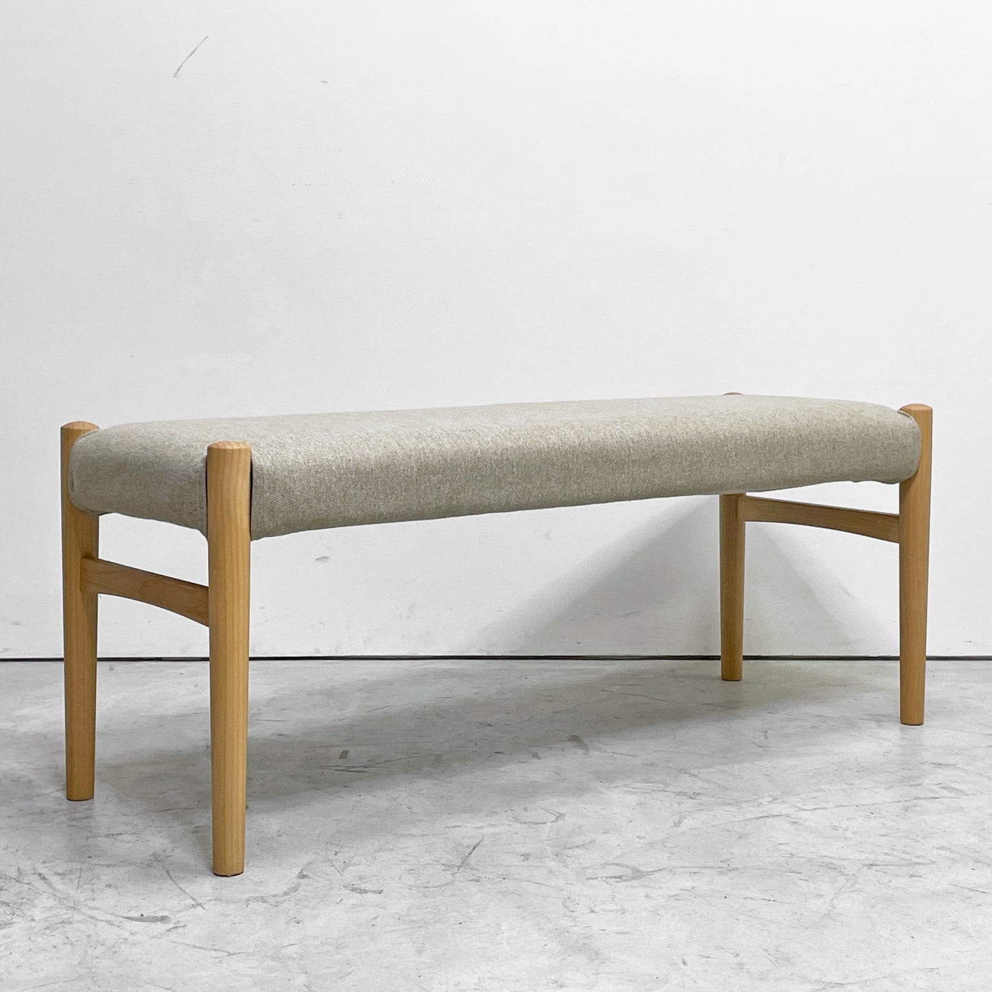 モモナチュラル MOMO Natural ホーン HORN ベンチ タモ無垢材 カバーリング グレー系ファブリック W110cm 定価￥37,000- ●