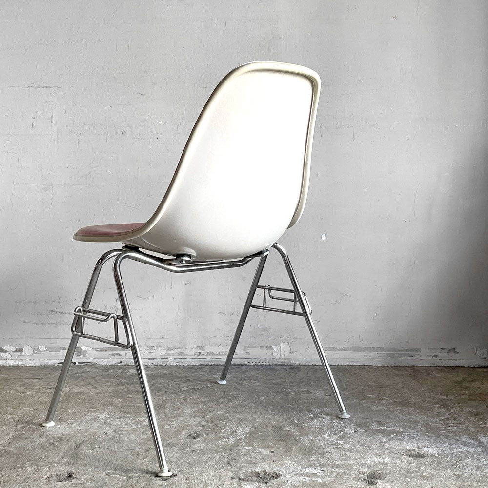 ハーマンミラー Herman Miller 3ndビンテージ サイドシェルチェア FRP製 PVCレザー スタッキングベース C&R イームズ ミッドセンチュリー D ■
