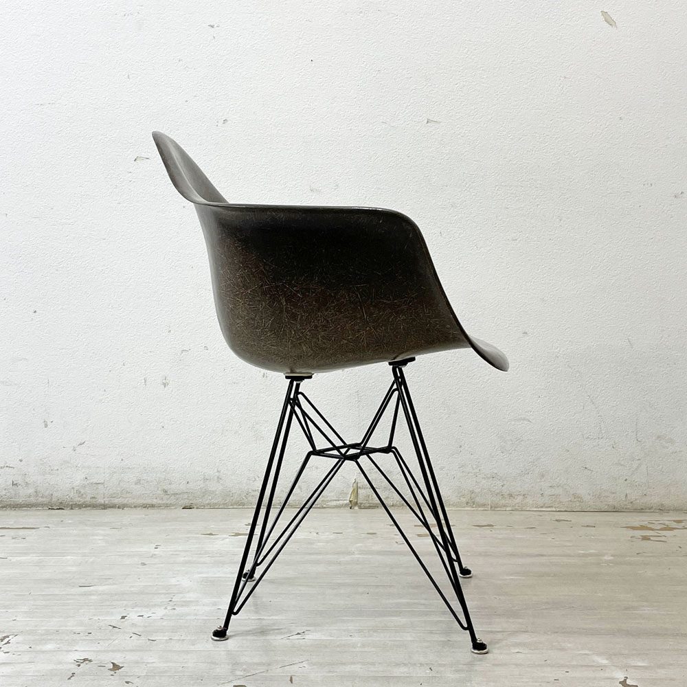 ハーマンミラー Herman Miller 2ndビンテージ アームシェルチェア FRP製 1stタイプ エッフェルベース シールブラウン C&R イームズ ミッドセンチュリー ●