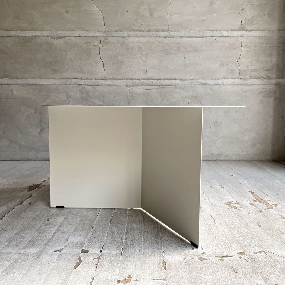 ヘイ HAY スリットテーブル SLIT TABLE XL ホワイト スチール サイドテーブル ローテーブル コーヒーテーブル ラウンド Φ65cm モダン デンマーク 北欧家具 ♪