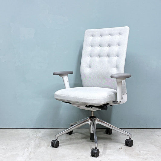 ヴィトラ vitra IDトリム ID Trim オフィスチェア デスクチェア ファブリックシート ライトグレー系 ハイバック 2Dアームレスト アントニオ・チッテリオ 参考定価￥209,000- ◎
