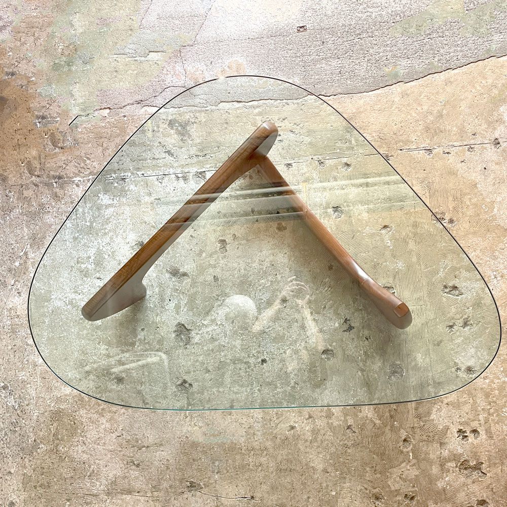 ヴィトラ vitra ノグチ コーヒーテーブル Noguchi Coffee Table イサムノグチ Isamu Noguchi ガラス天板 厚19mm ウォールナット材 ミッドセンチュリー 名作 ■